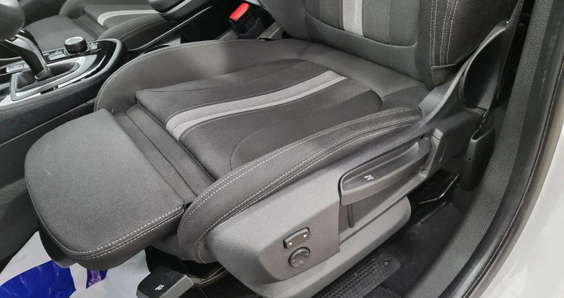 BMW Seria 2 cena 83900 przebieg: 75793, rok produkcji 2020 z Pabianice małe 277